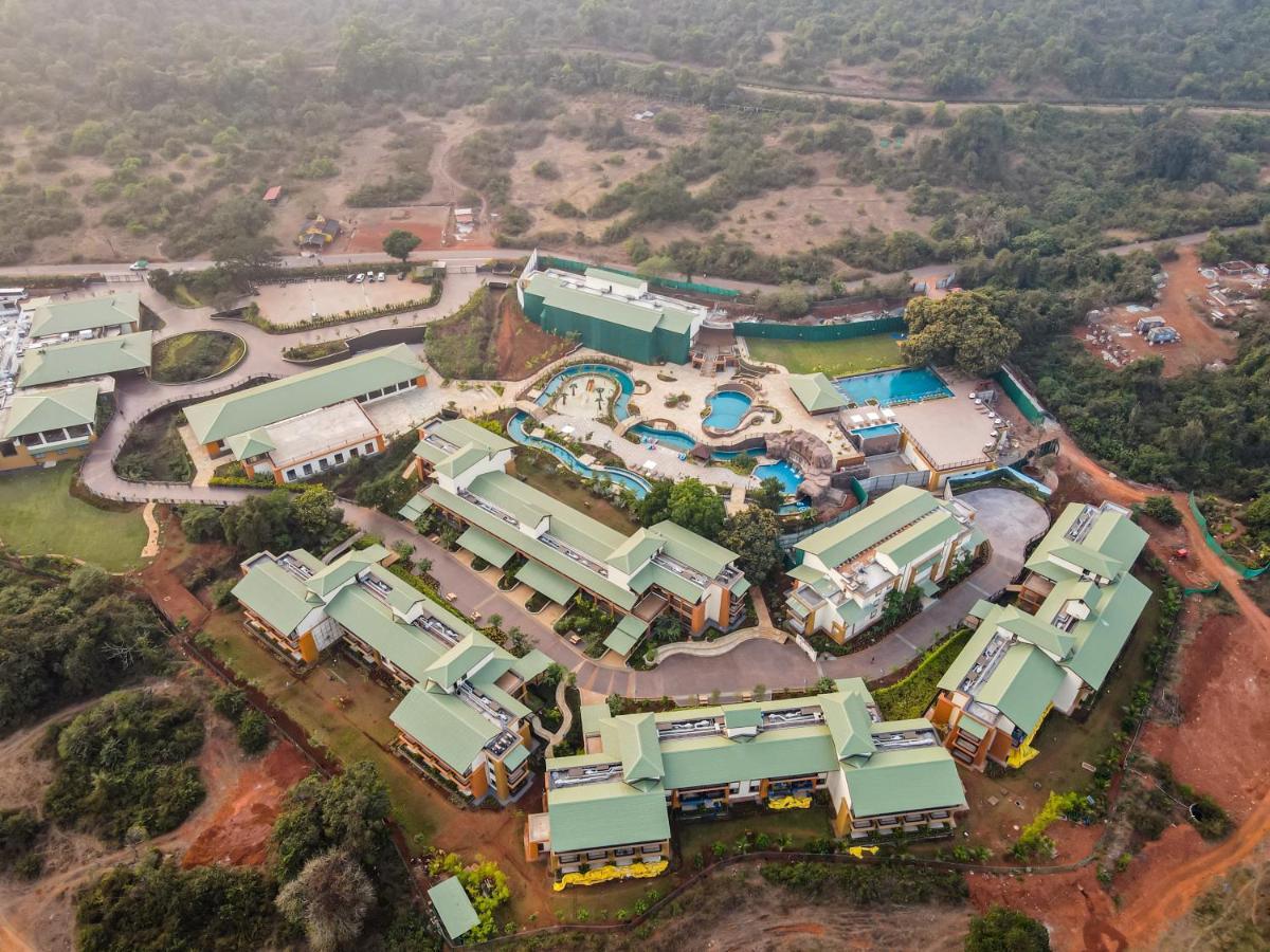 Club Mahindra Assonora Hotel Exterior photo