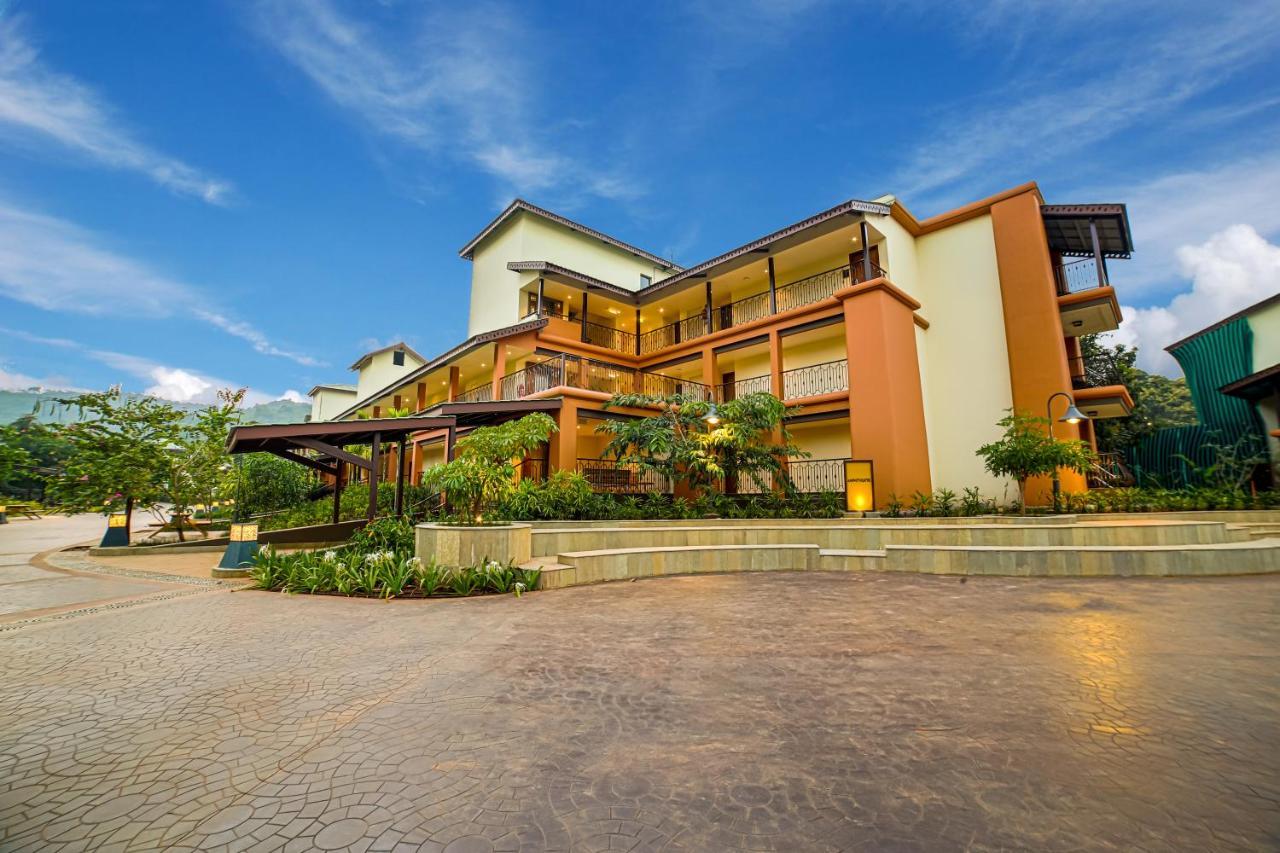 Club Mahindra Assonora Hotel Exterior photo