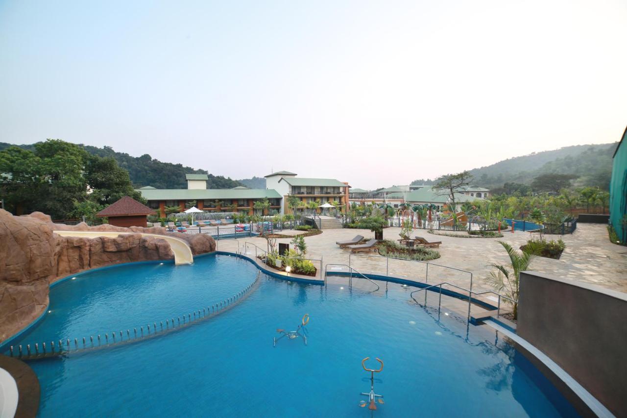 Club Mahindra Assonora Hotel Exterior photo