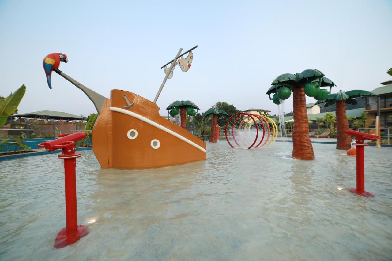 Club Mahindra Assonora Hotel Exterior photo