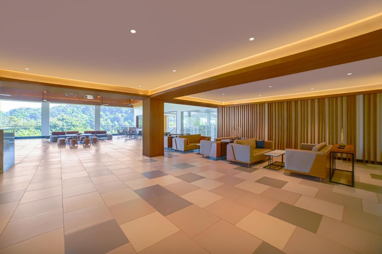 Club Mahindra Assonora Hotel Exterior photo